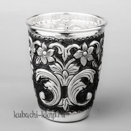 Серебряный стакан 