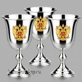 Набор  из трех серебряных рюмок 