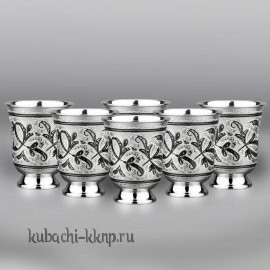 Набор из шести серебряных стаканов 