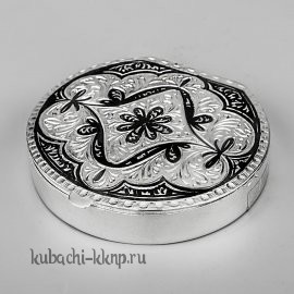 Серебряная таблетница с гравировкой  - ТАБ03