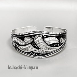 Серебряный браслет с четким традицонным узором - бр241