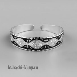 Серебряный узкий браслет Кубачи с красивым узором - БР25