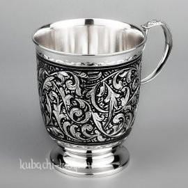 Большая серебряная кружка  для компота 