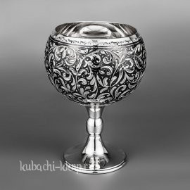 Конфетница из серебра «Краса» - км01