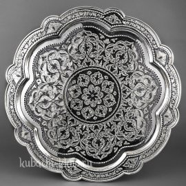 Поднос серебряный с красивым узором и гравировкой - пдн019