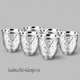 Набор из шести серебряных стопок 