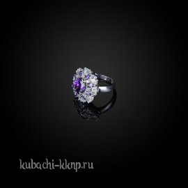 Серебряное кольцо Кубачи с фианитами под аметист - к804