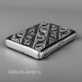 Серебряный портсигар с красивым орнаментом - пдс014