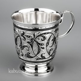 Серебряная кружка 