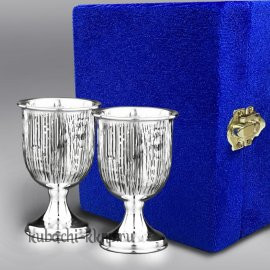 Набор из двух серебряных рюмок 