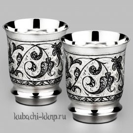 Набор из двух серебряных стаканов с чернением - ст32-2
