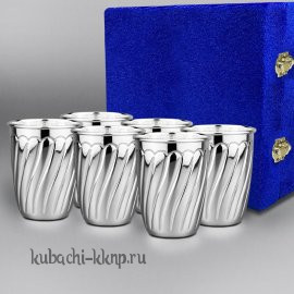 Набор из шести серебряных стаканов 
