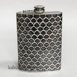 Серебряная фляжка 