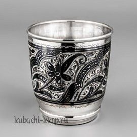 Серебряный стакан с черненым орнаментом и гравировкой «Калип», 210 мл - ст030