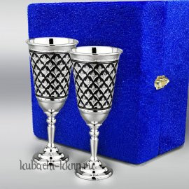 Набор из двух изящных рюмок с чернением - бк027-2