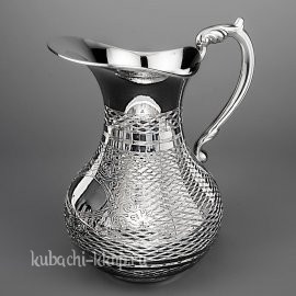 Серебряный графин для воды с чеканкой - кв10