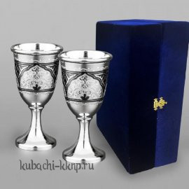 Набор из двух серебряных рюмок на 40мл - р028-2
