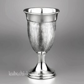 Оригинальная серебряная рюмка по старину 