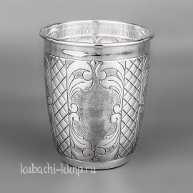 Серебряный стакан 