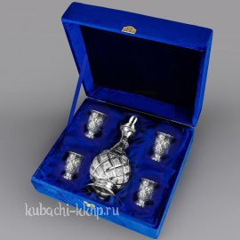 Серебряный водочный набор на четверых 