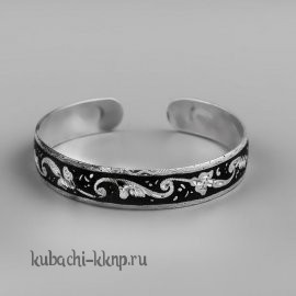 Жесткий серебряный браслет с тоненьким орнаментом - БР14