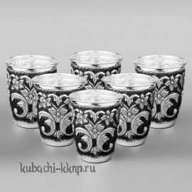 Набор их шести серебряных стаканов с чеканкой - ст065м-6