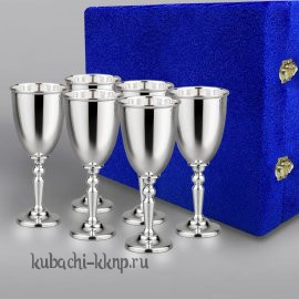Набор из шести глянцевых серебряных рюмок - р045-6
