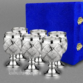Набор из шести серебряных рюмок 