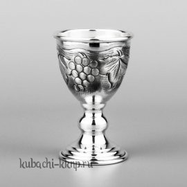 Рюмка из серебра «Виноград» - р042