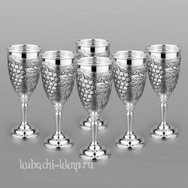 Набор больших серебряных рюмок для водки 