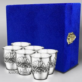 Набор из шести (6) серебряных стопок 