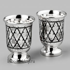 Набор серебряных стопок 