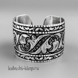 Серебряный широкий браслет с кубачинским орнаментом - БР61