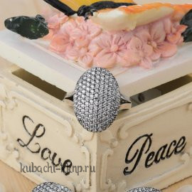 Кольцо серебряное с фианитами 