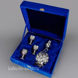 Серебряный водочный набор на троих 