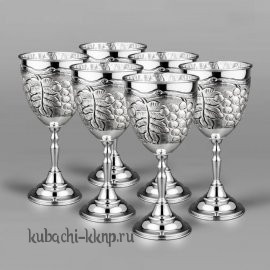 Набор небольших серебряных бокалов для вина 