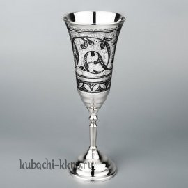 Высокий серебряный фужер 