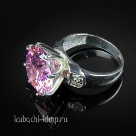 Серебряное кольцо с большим розовым фианитом 