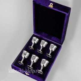 Набор  из шести невысоких серебряных рюмок - р00023-6