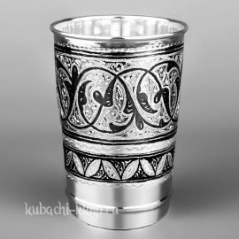 Серебряный стакан 
