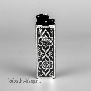 Серебряный футляр для зажигалки 