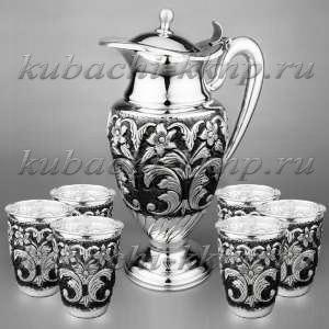 Кувшин с шестью стаканами 