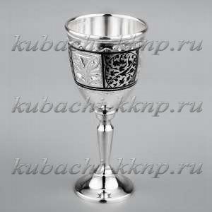 Серебряная рюмка на высокой ноже для крепких напитков - Р094