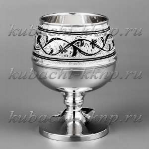 Серебряный бокал 