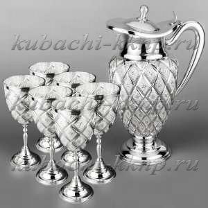 Серебряный кувшин с шестью бокалами 