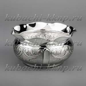 Серебряная конфетница  с оригинальным орнаментом - кф186