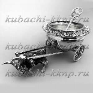 Серебряная солонка с ложкой  Серебряная солонка с ложкой