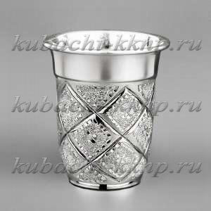 Уникальная аккуратная серебряная стопка с лазерной насечкой - СТП059м