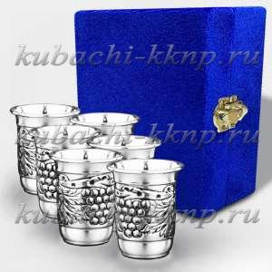 Набор из шести небольших серебряных стопок 