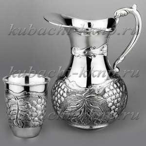 Серебряный кувшин со стаканом 